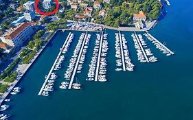 Batala1-City Marina Apartment With Secured Private Parking